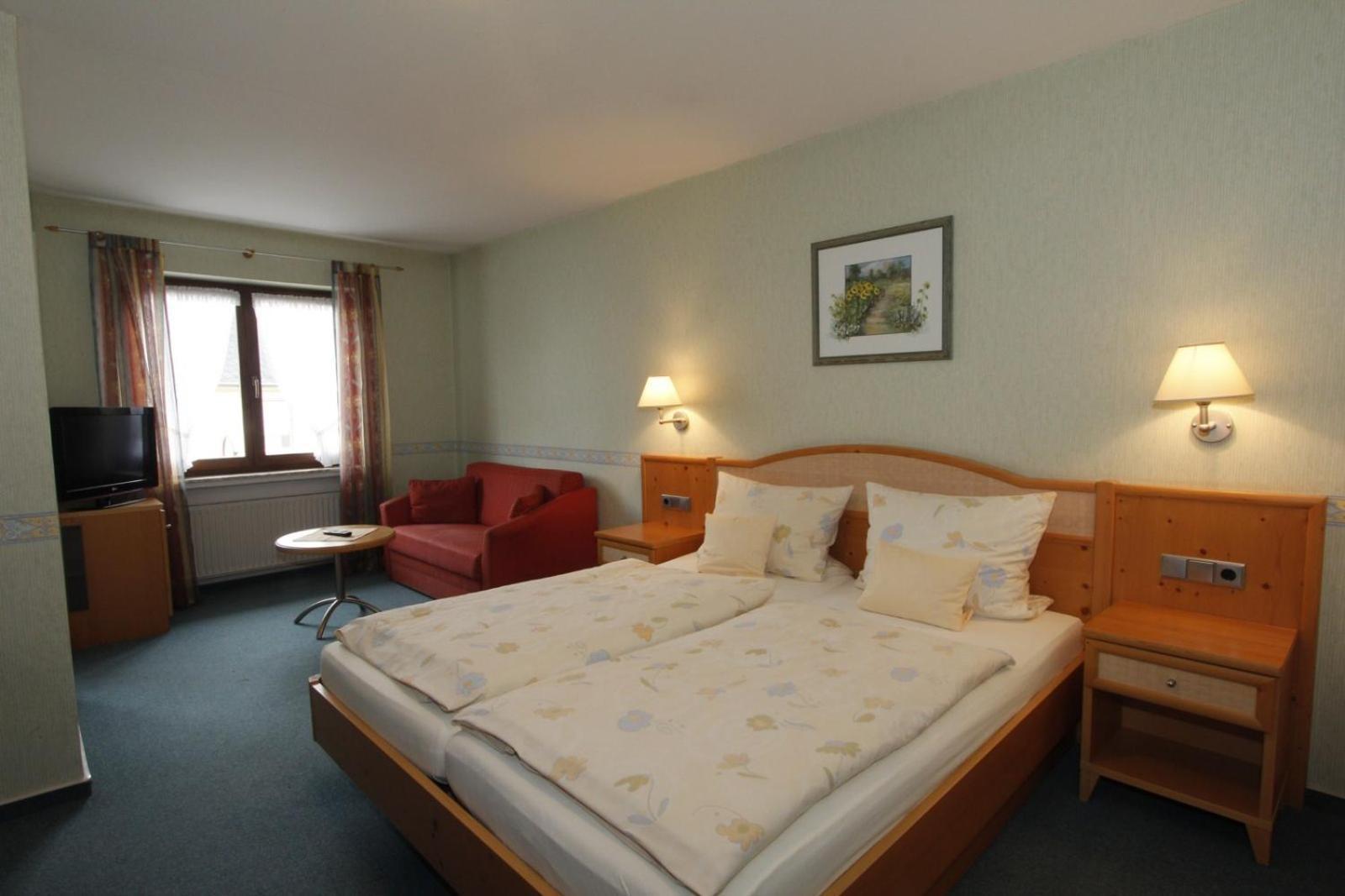 Hotel-Garni-Kachelburg 迪布利希 外观 照片
