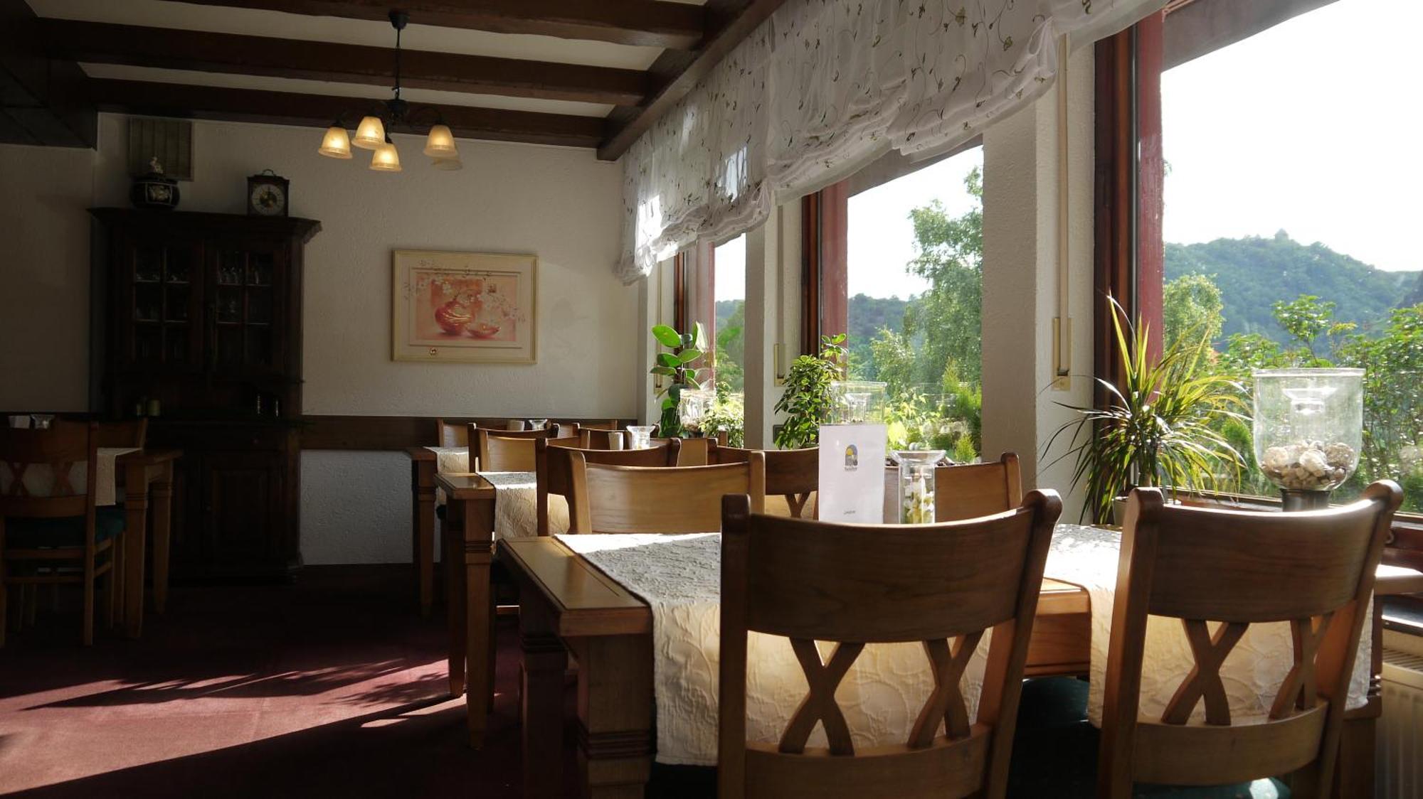 Hotel-Garni-Kachelburg 迪布利希 外观 照片